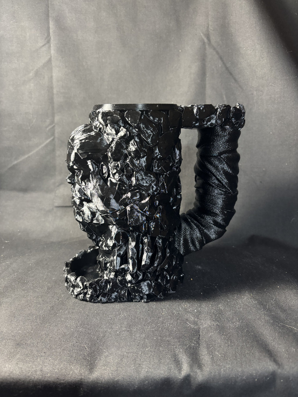 Stonebeard Hold — Dice Tower & Cup Holder
