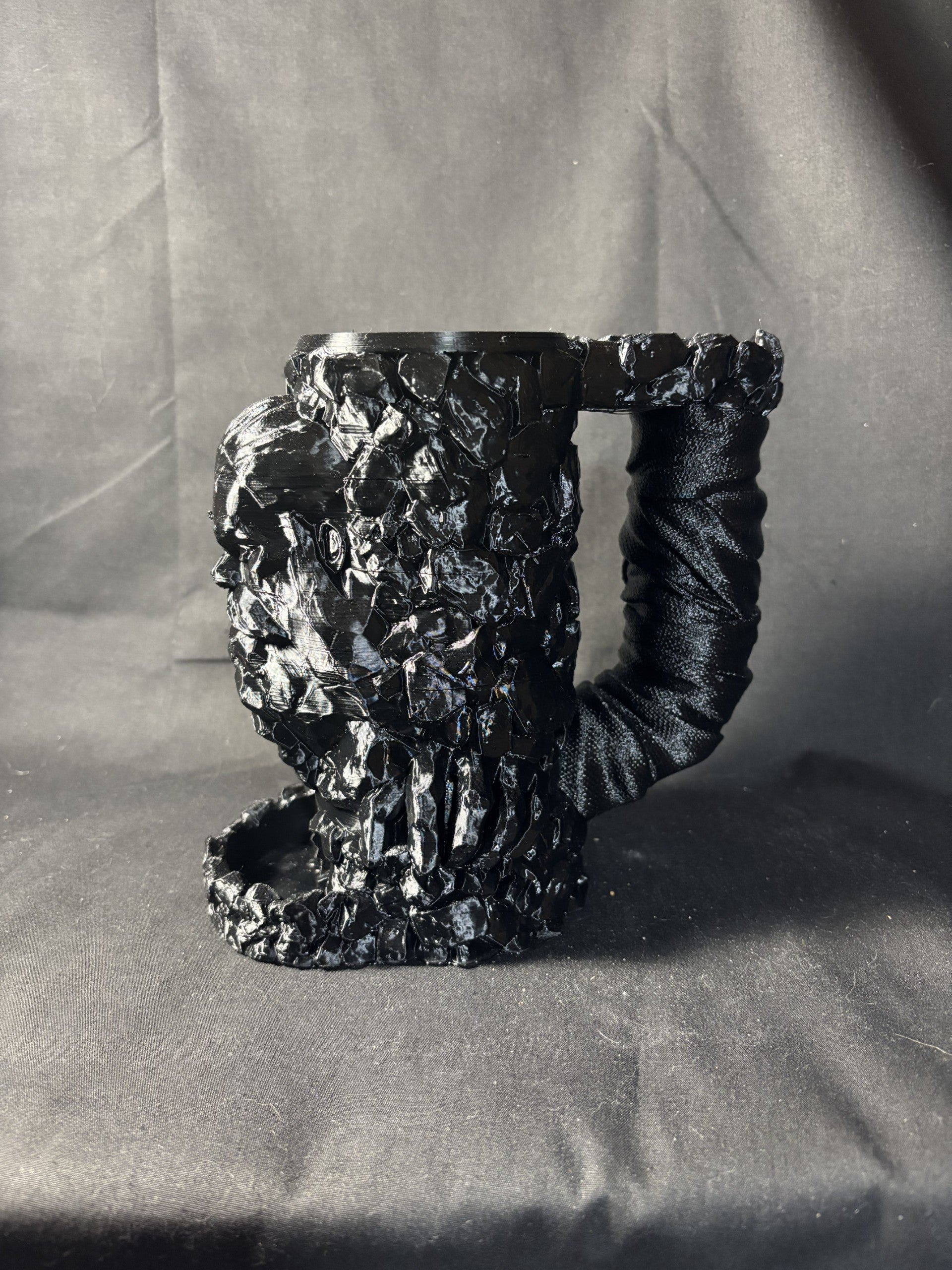 Stonebeard Hold — Dice Tower & Cup Holder