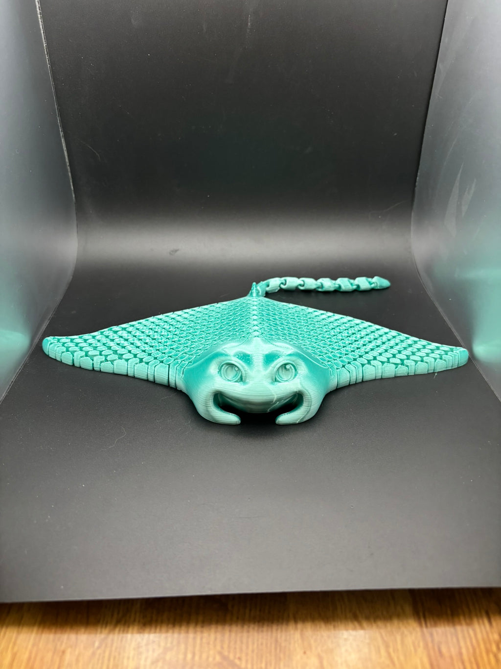 Large Manta Ray — 11" Fully Flexible Figurine